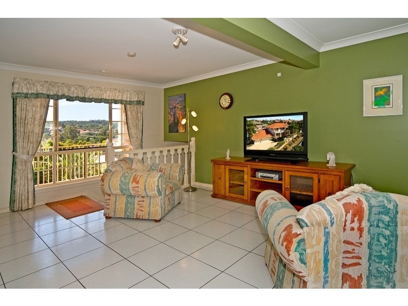 15 Homewood Place, Carindale QLD 4152