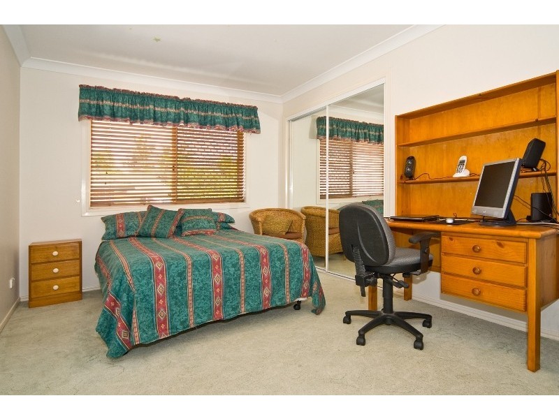 15 Homewood Place, Carindale QLD 4152