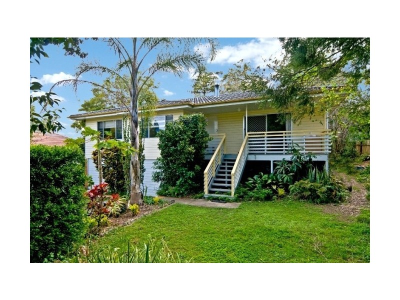 70 The Promenade, Camp Hill QLD 4152