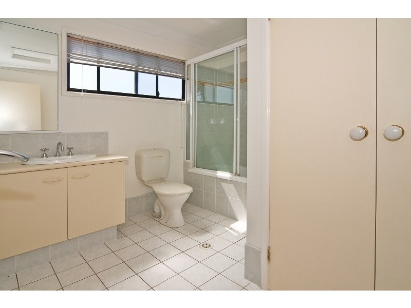 39/74 Plaza Street, Wynnum West QLD 4178