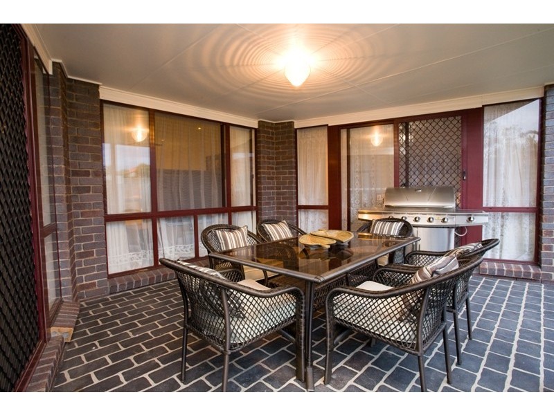 25 Aspen Street, Carindale QLD 4152