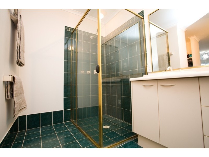 25 Aspen Street, Carindale QLD 4152