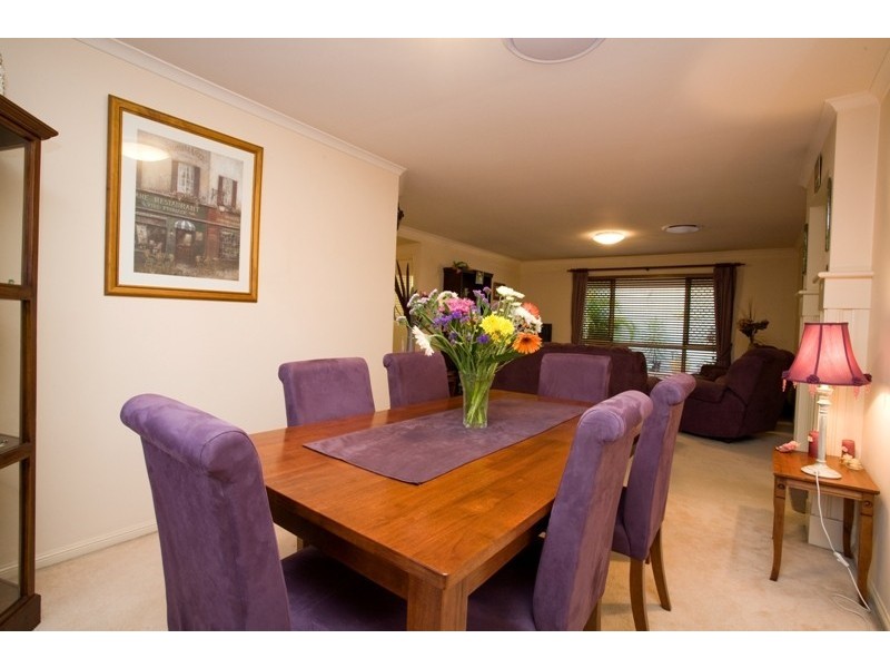 96 Coventry Circuit, Carindale QLD 4152