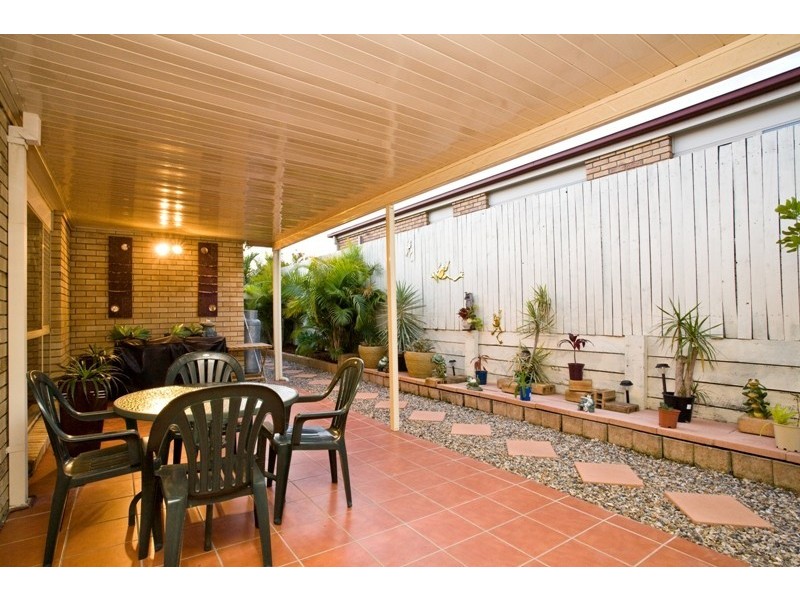 96 Coventry Circuit, Carindale QLD 4152