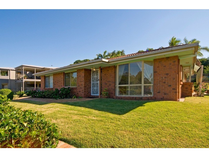 102 Cadogan Street, Carindale QLD 4152