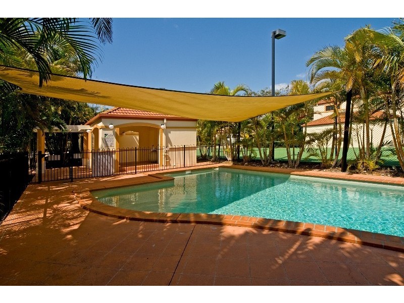 32/74 Plaza Street, Wynnum West QLD 4178