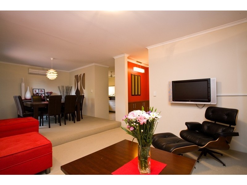 7 Raymore Court, Carindale QLD 4152