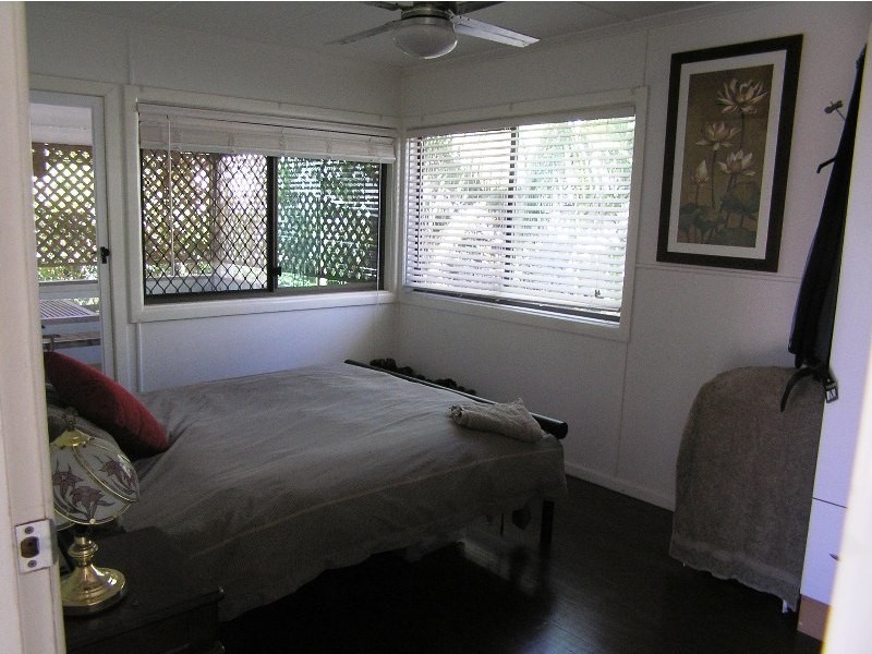 327 Hawthorne Road, Hawthorne QLD 4171