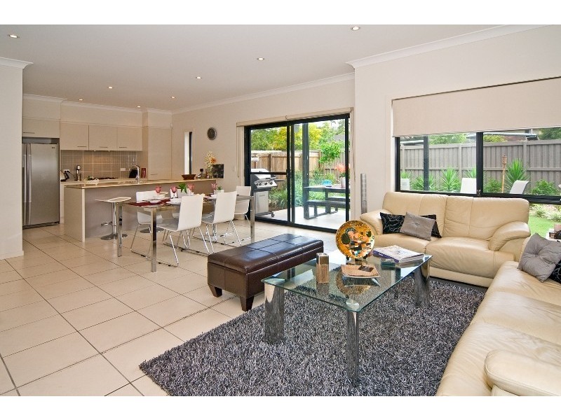 170/16 Surbiton Court, Carindale QLD 4152