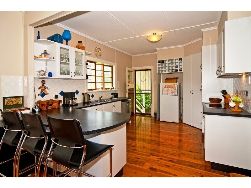 39 East Street, Camp Hill QLD 4152