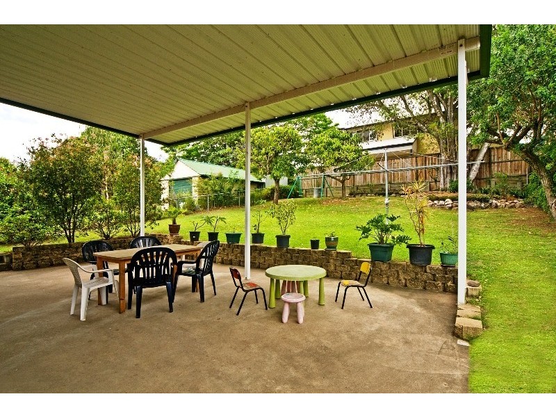 39 East Street, Camp Hill QLD 4152