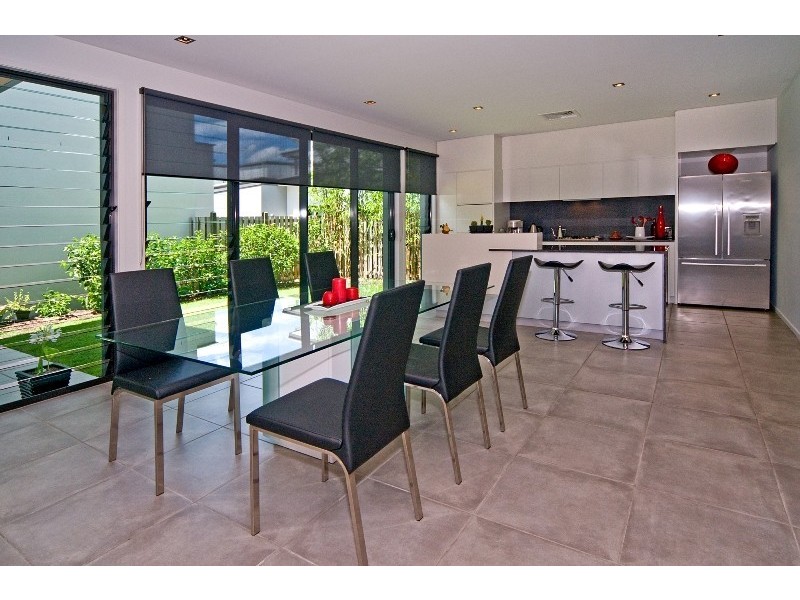47 Shore Crescent, Bulimba QLD 4171