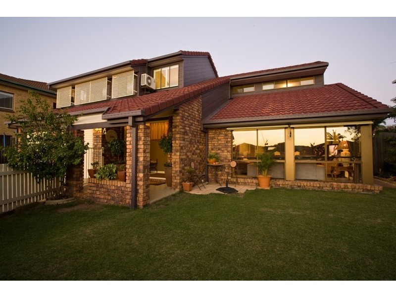 32 Bridgnorth Street, Carindale QLD 4152