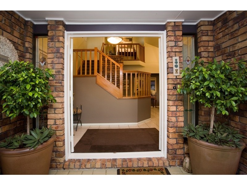 32 Bridgnorth Street, Carindale QLD 4152