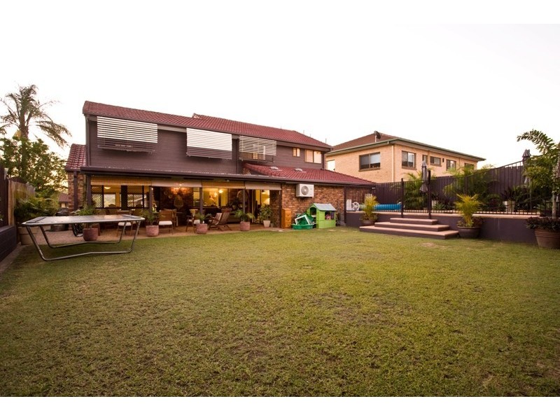 32 Bridgnorth Street, Carindale QLD 4152