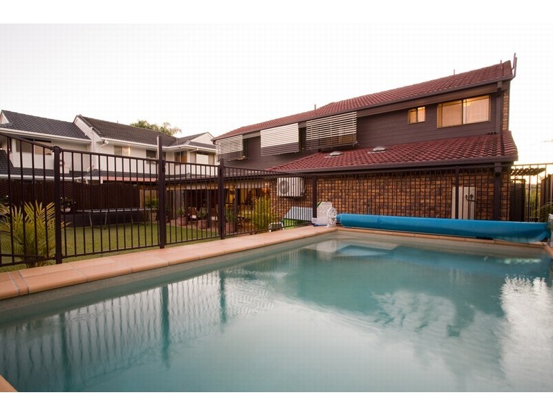 32 Bridgnorth Street, Carindale QLD 4152