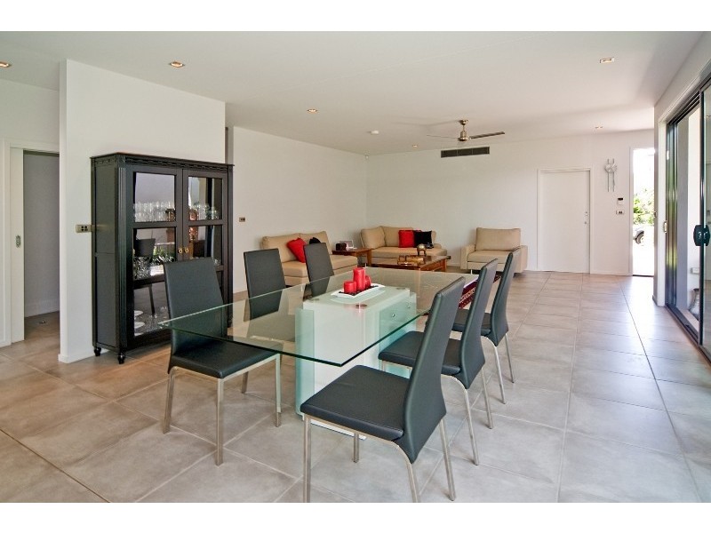47 Shore Crescent, Bulimba QLD 4171