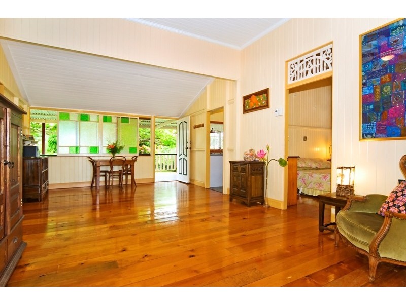 76 Blackwood Road, Manly West QLD 4179