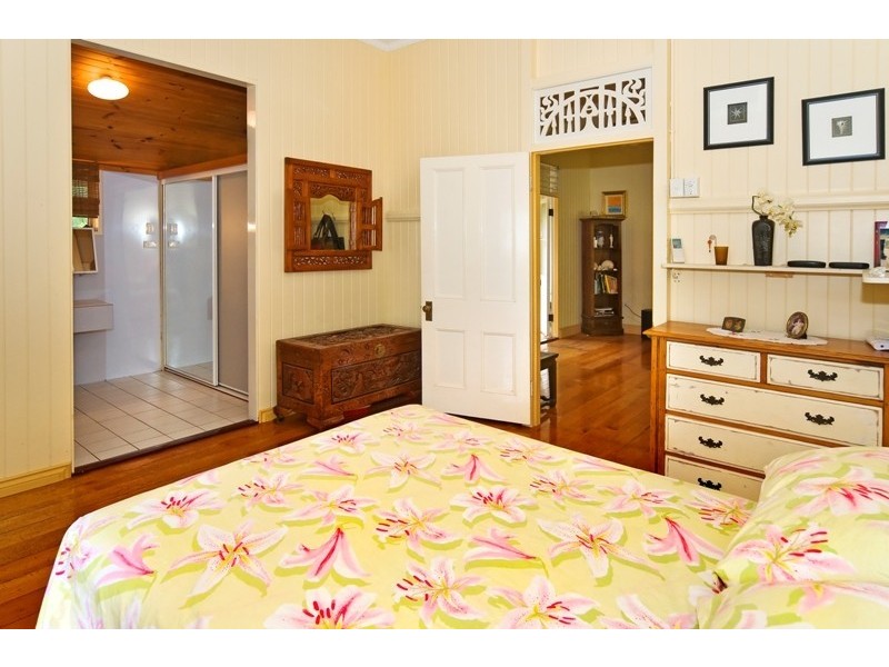 76 Blackwood Road, Manly West QLD 4179