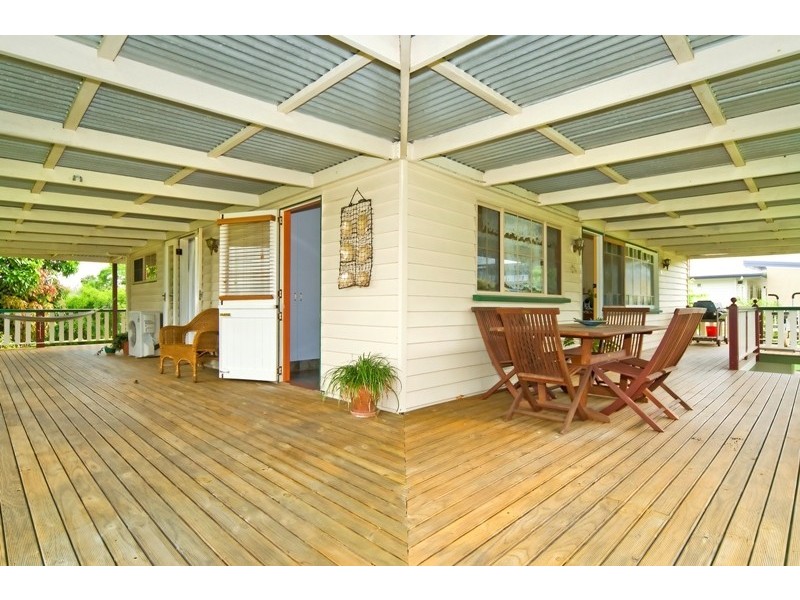 76 Blackwood Road, Manly West QLD 4179