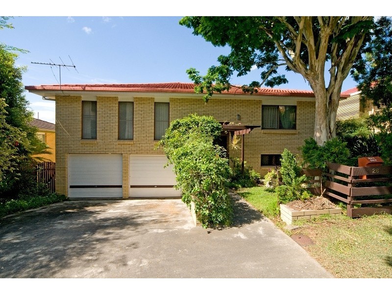 26 Indus Street, Camp Hill QLD 4152