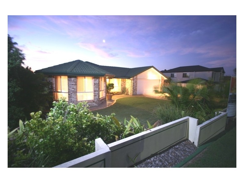 45 Kauri Street, Carindale QLD 4152