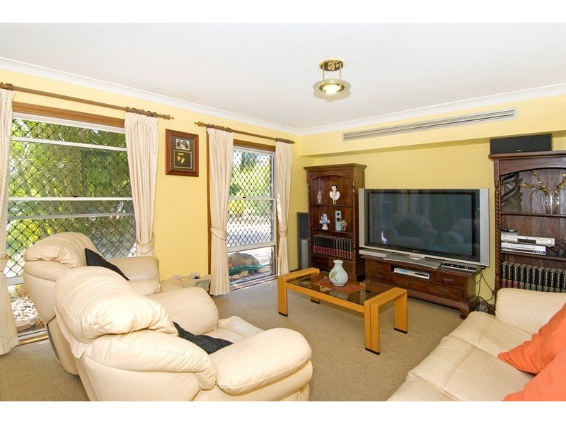 9 Caston Court, Birkdale QLD 4159
