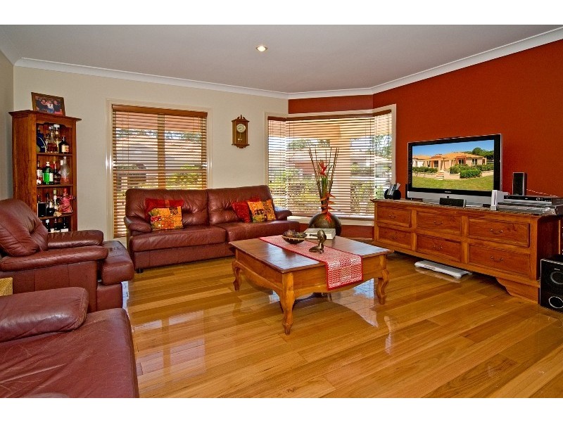 11 Sirocco Place, Carindale QLD 4152