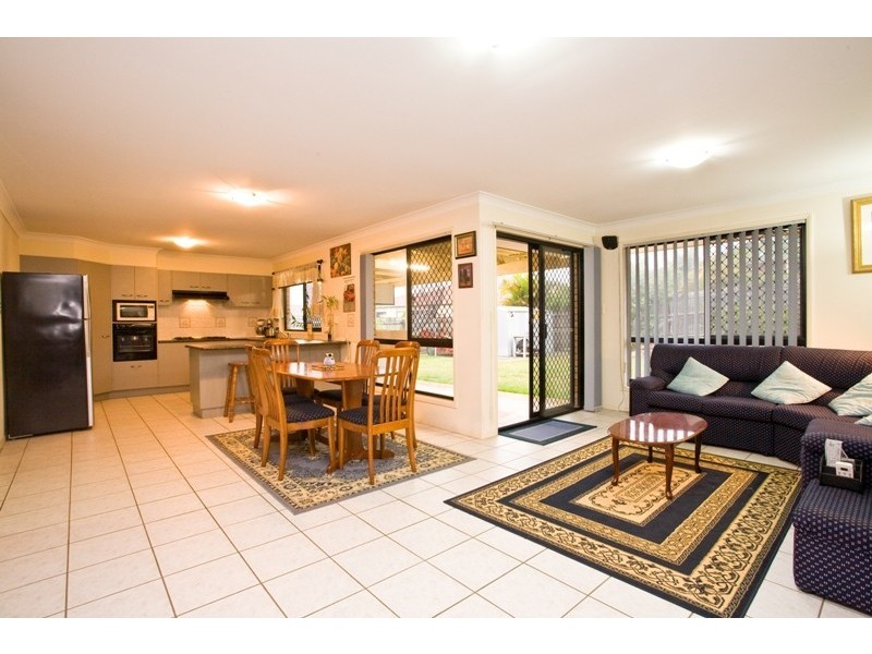 36 Aspen Street, Carindale QLD 4152