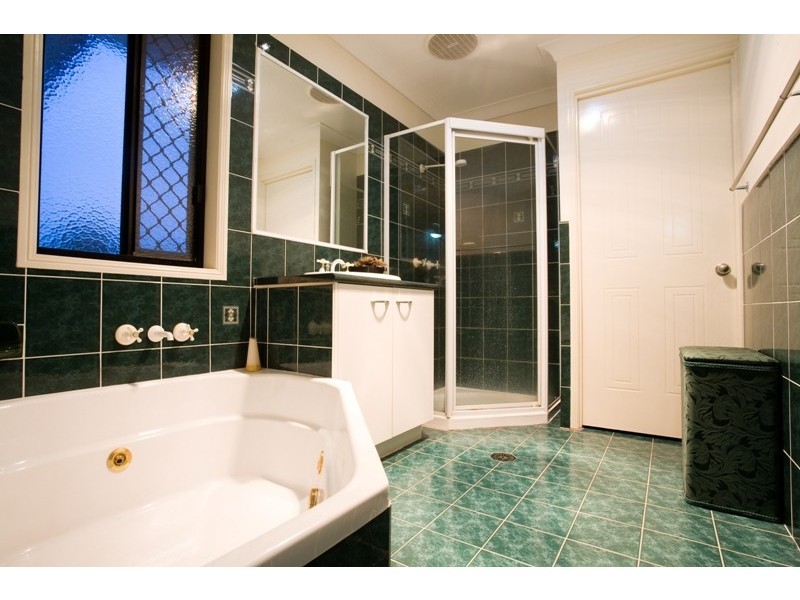 36 Aspen Street, Carindale QLD 4152