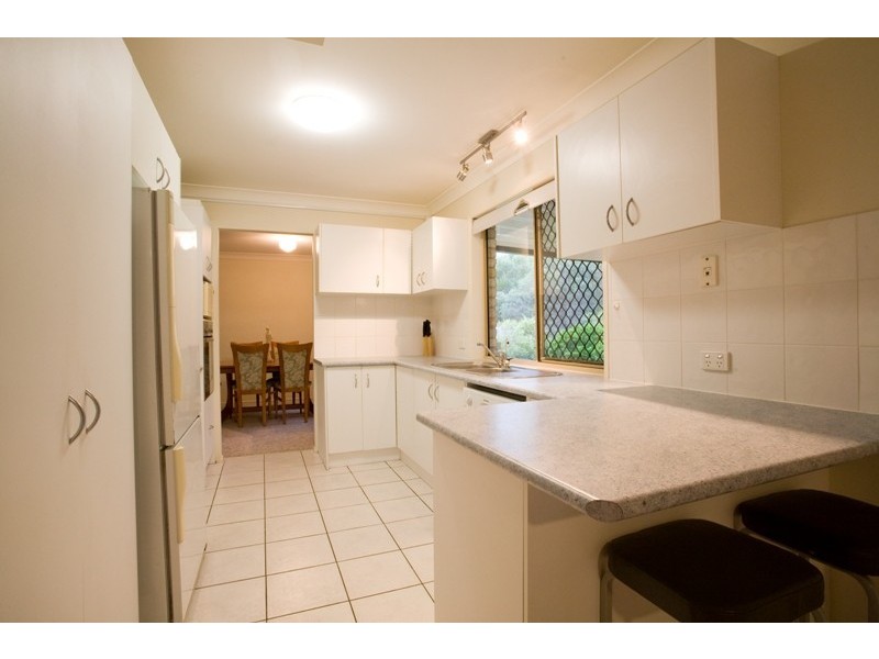 19 Kirra Place, Carindale QLD 4152