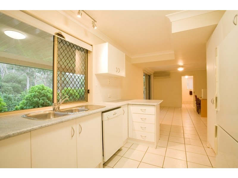 19 Kirra Place, Carindale QLD 4152