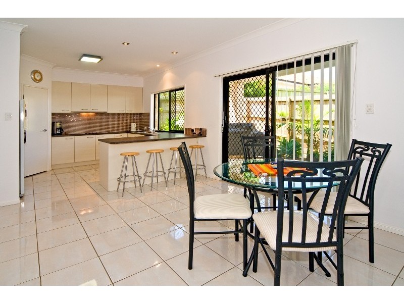 6 Giordano Place, Belmont QLD 4153