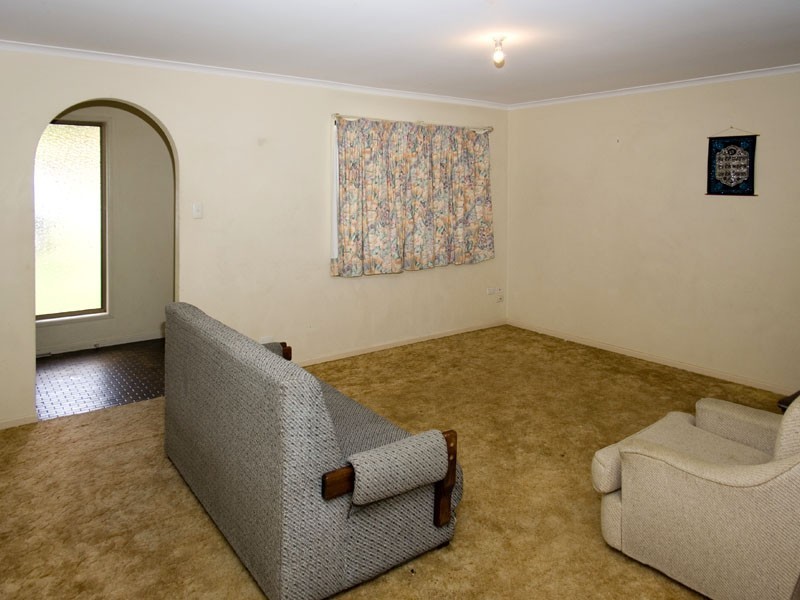 22 Fooks Street (Cnr Kell Court), Carindale QLD 4152