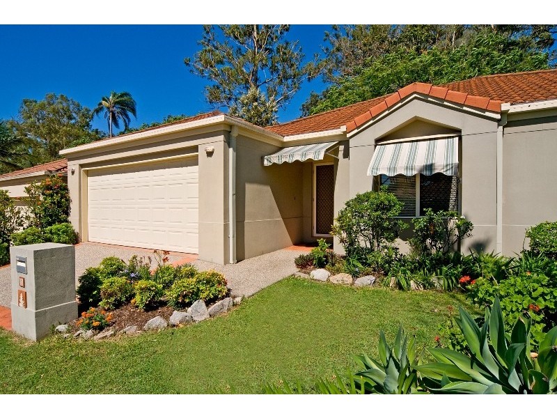 1 Flame Tree Crescent, Carindale QLD 4152