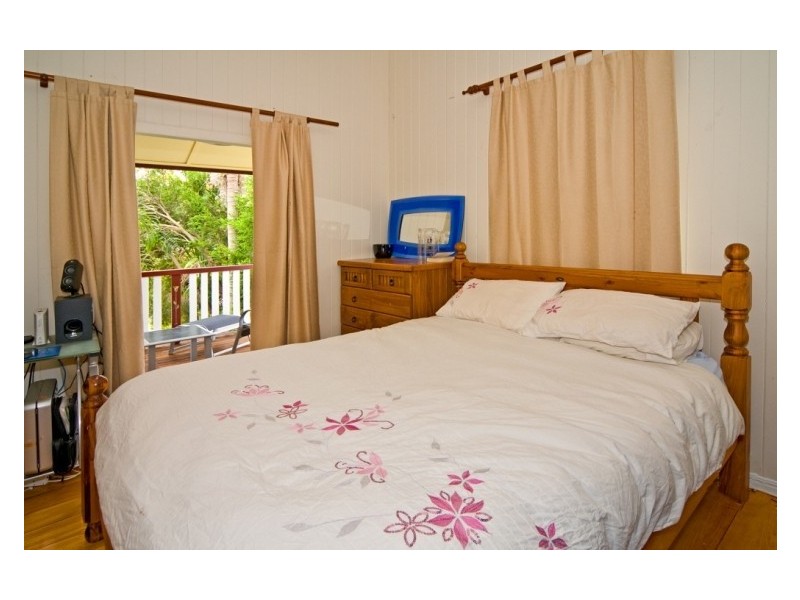 10 Elm Street, Wynnum QLD 4178