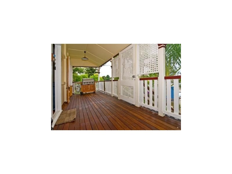10 Elm Street, Wynnum QLD 4178