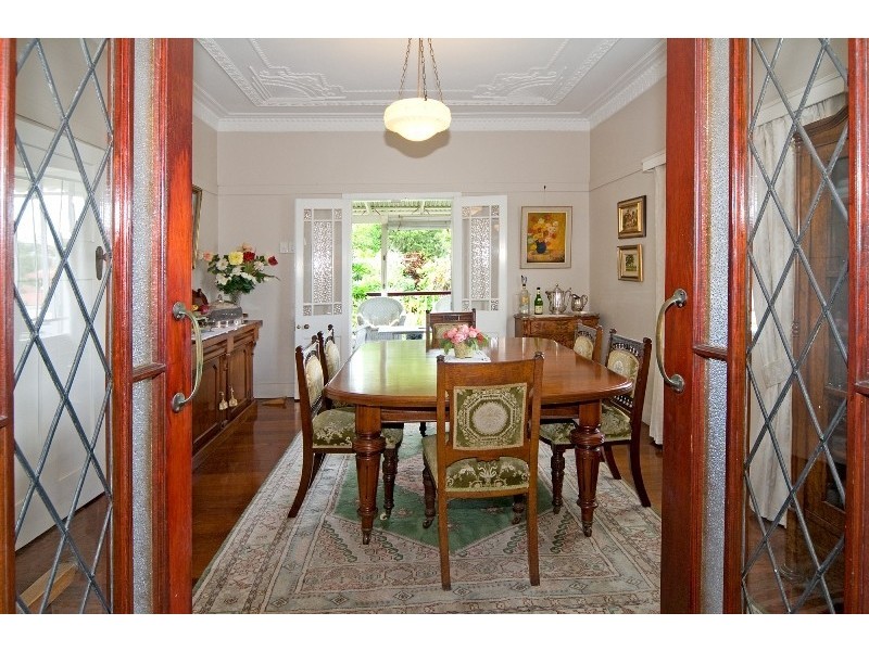 10 Stodart Street, Coorparoo QLD 4151