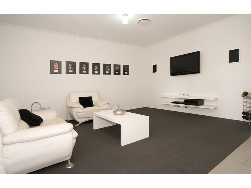 28 Senden Crescent, Manly West QLD 4179