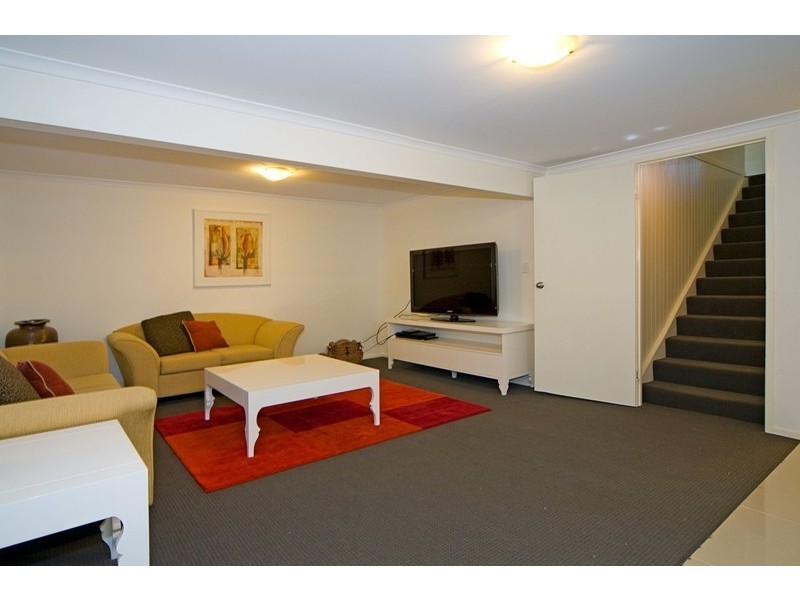 12 Cresthaven Drive, Mansfield QLD 4122