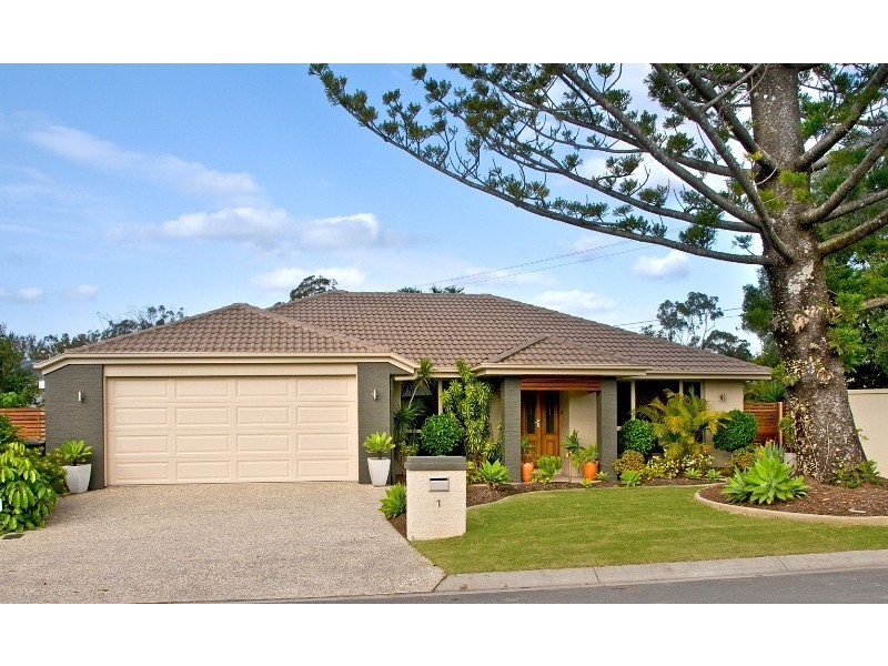 1 Bushlark Way, Carindale QLD 4152