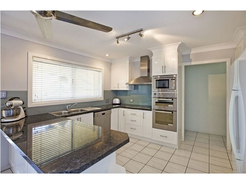 60 Ara Street, Camp Hill QLD 4152