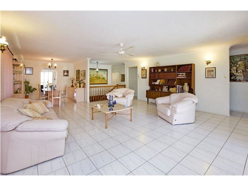 60 Ara Street, Camp Hill QLD 4152