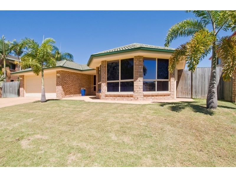 99 Oakley Street, Carindale QLD 4152