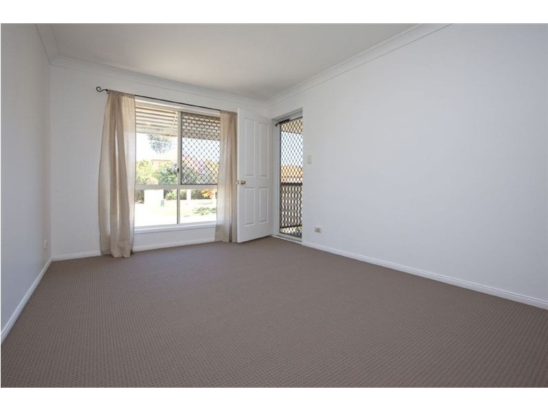 6 Mons Road, Carina Heights QLD 4152