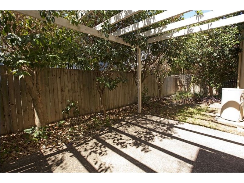 6 Mons Road, Carina Heights QLD 4152