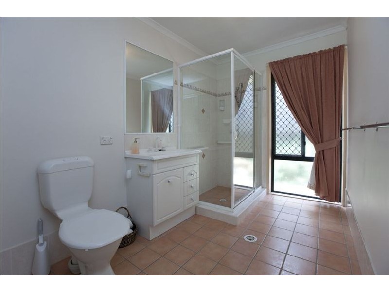 2 Stockton Close, Carindale QLD 4152