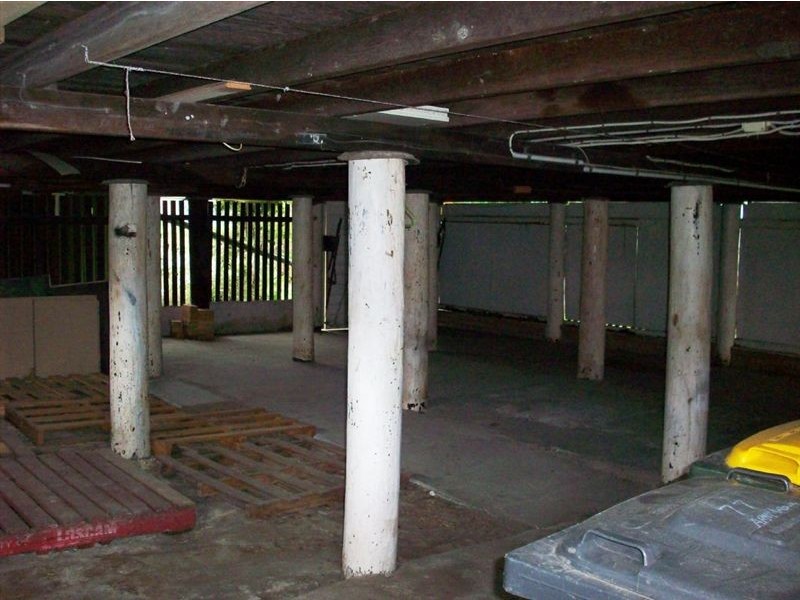 77 Armstrong Road, Cannon Hill QLD 4170