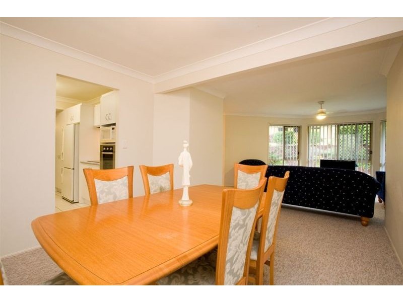 19 Kirra Place, Carindale QLD 4152