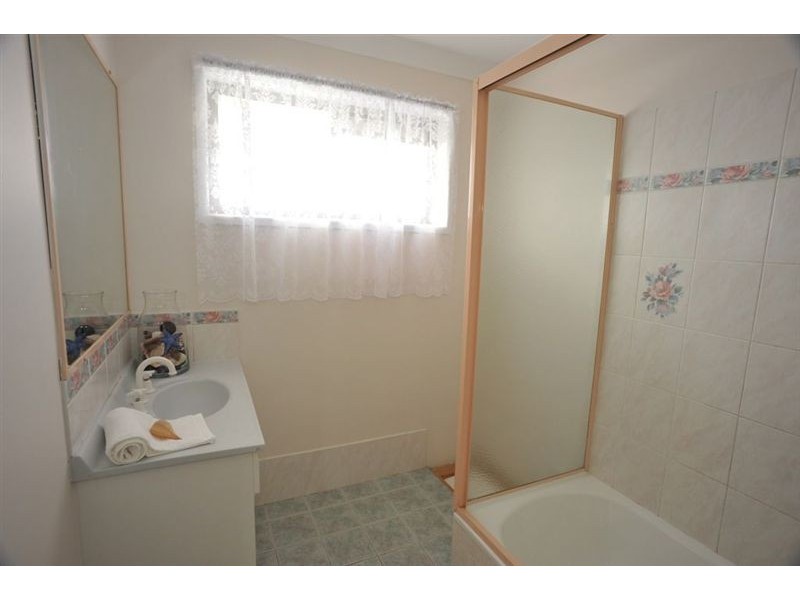 50 Cadogan Street, Carindale QLD 4152